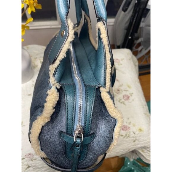 Ferragamo Frosted Luxe – Shearling Chic Shoulder Bag in Leather Elegance - Picture 15 of 16